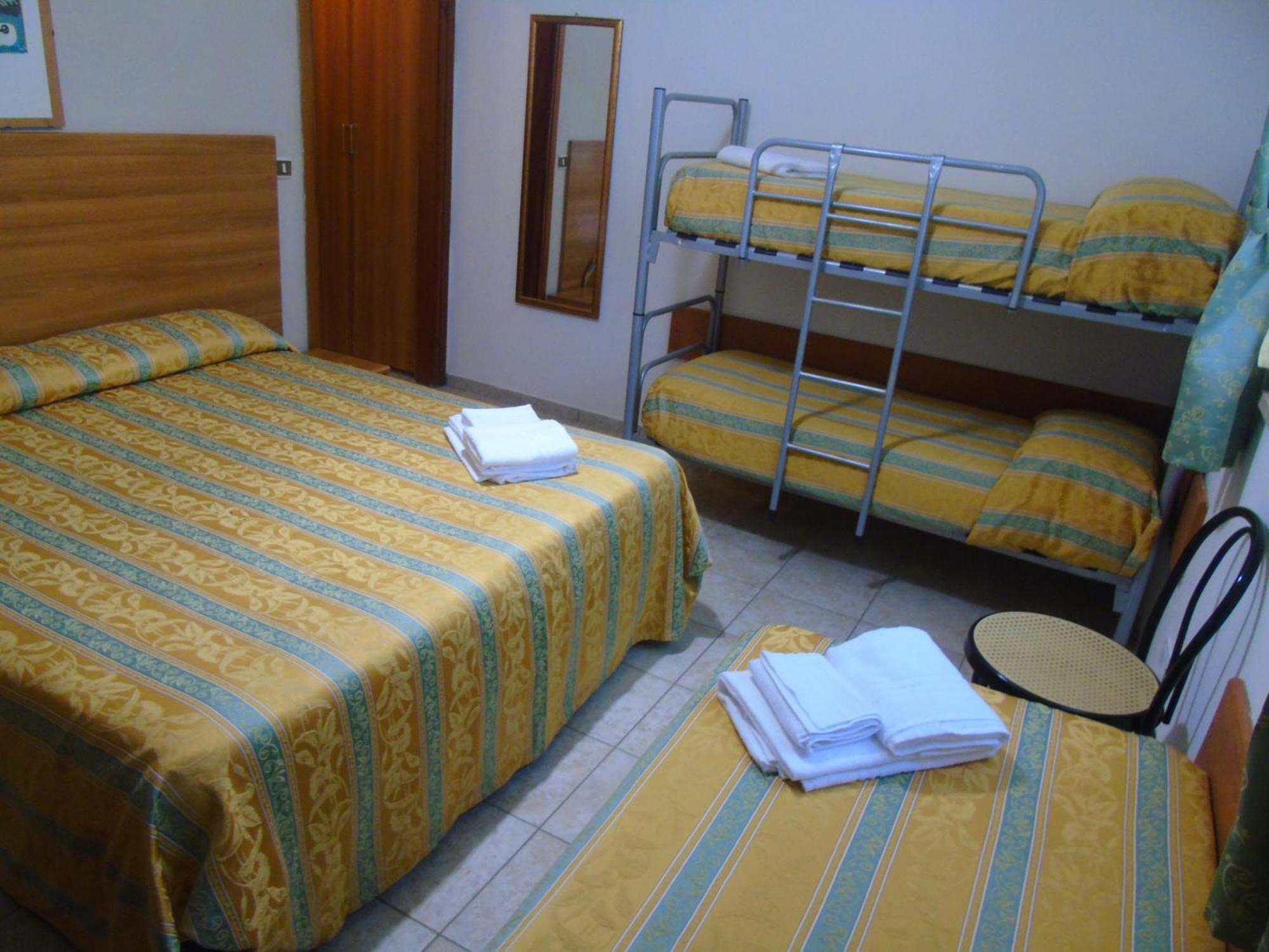 Hotel Zeus Lido Di Classe Room Only Eksteriør billede